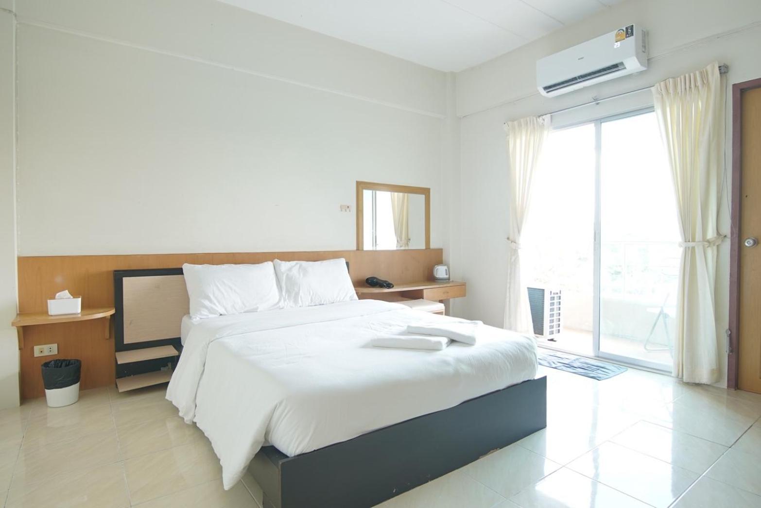 โกอินน์ สนามบินสุวรรณภูมิ Go Inn Suvarnabhumi Airport Bangkok Exteriör bild